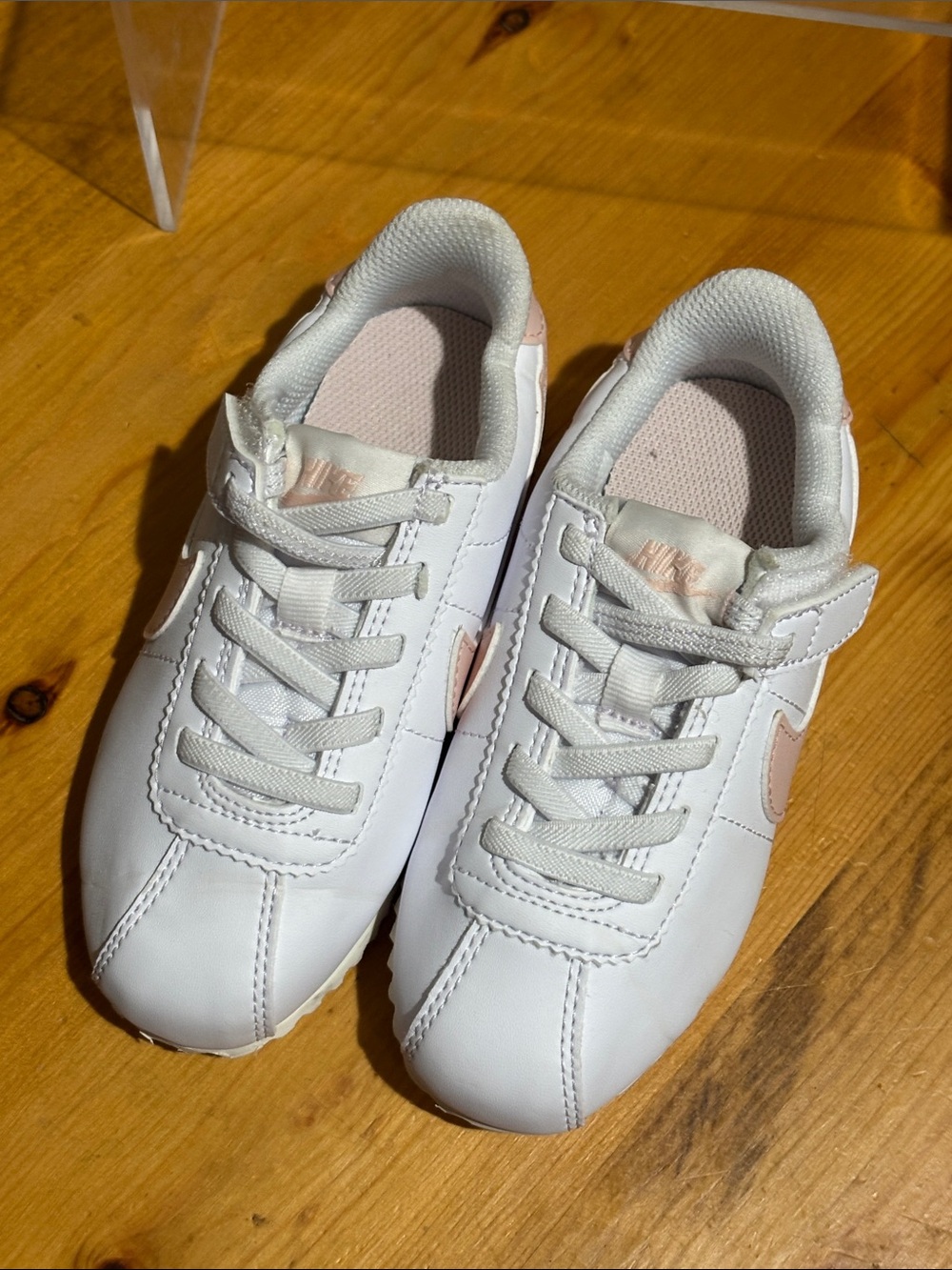 Nike Kids White Sneakers with Pale Pink Accents 9C